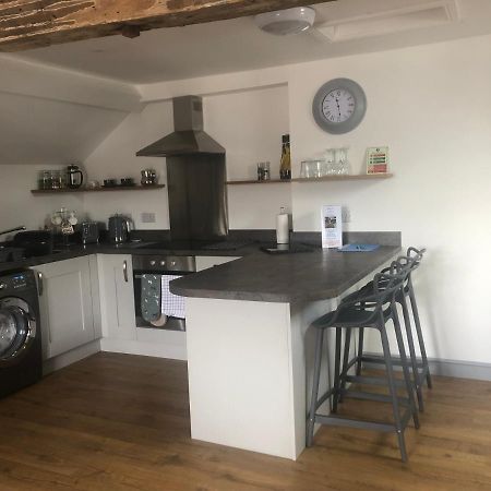 The Nest @ Ji-Binc, A Large Spacious Apartment. 덴비 외부 사진